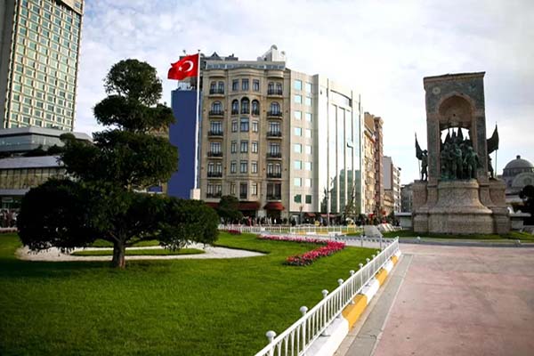 فاصله مکانی هتل الیت ورد استانبول با مکان های گردشگری