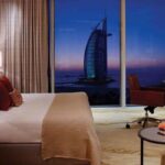 jumeirah-beach-hotel-4.d77e0a932faa0b16edd1e7be0c33ce50
